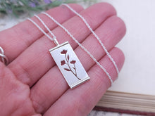Load image into Gallery viewer, Sterling Silver Floral Pendant Necklace
