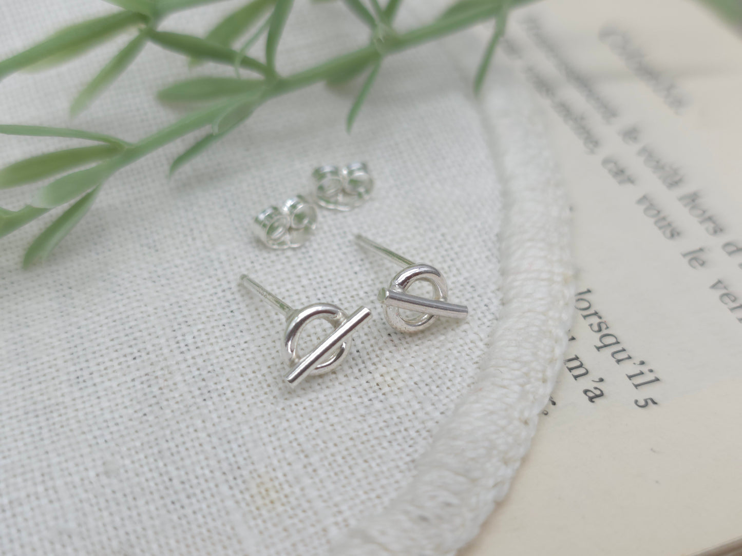 Sterling Silver Circle Bar Stud Earrings