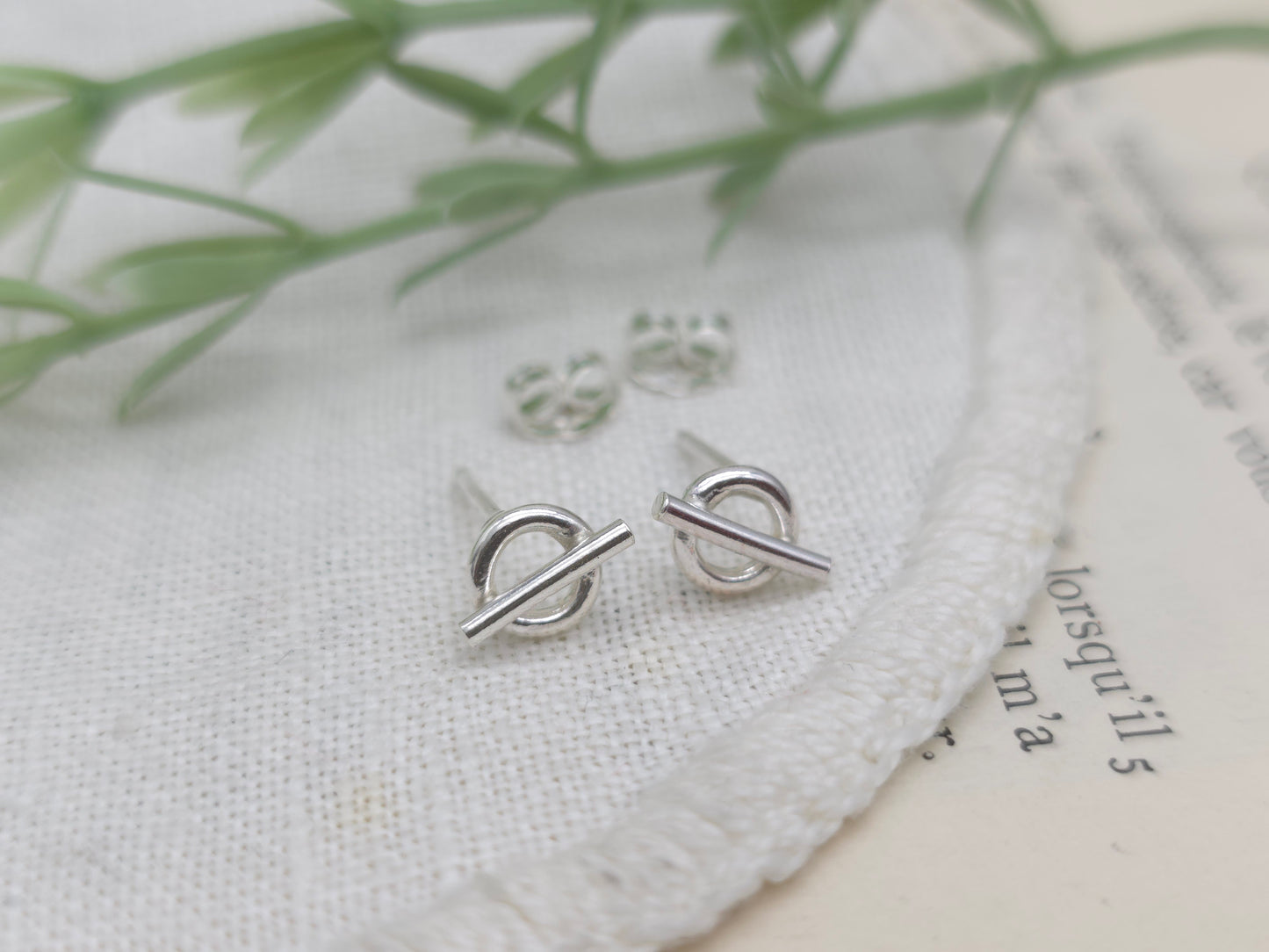 Sterling Silver Circle Bar Stud Earrings