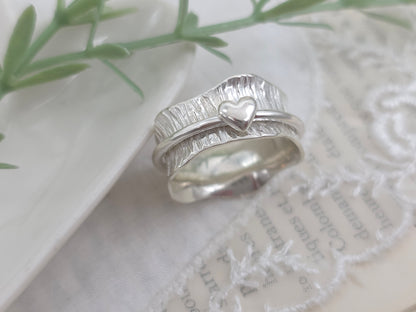 Sterling Heart Wavy Heart Spinner Ring