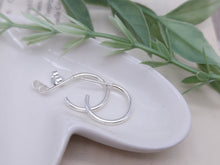 Load image into Gallery viewer, Small Sterling 1/2&quot; Hammered Facetted Hoop Earrings
