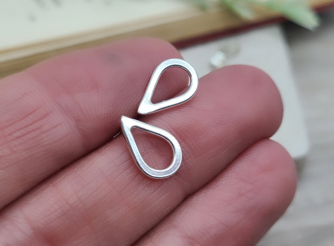 Sterling Teardrop Stud Earrings / Silver Studs