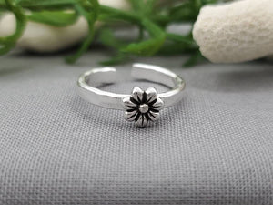 Sterling Silver Daisy Toe Ring