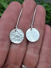 Load image into Gallery viewer, Sterling Silver Hammered Disc Threader Earrings / Threaders / Thin Earrings / Arc

