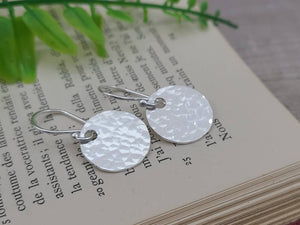 Sterling Hammered Disc Earrings / Everyday Staple