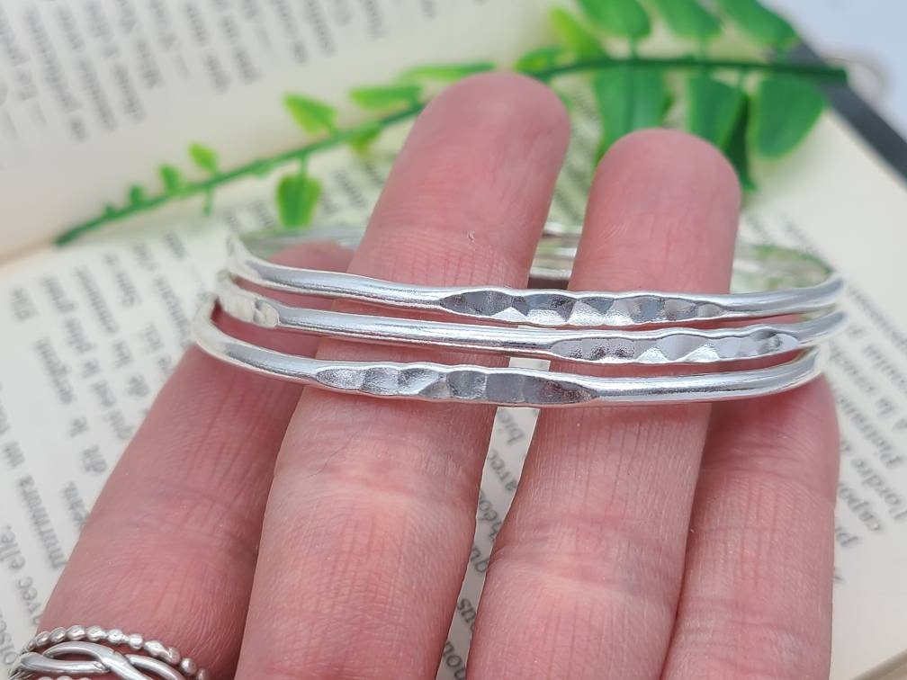 Sterling Silver Hammered and Smooth Bangle Bracelet Set / Set of 3