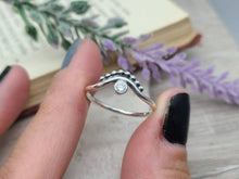 Load image into Gallery viewer, Sterling Silver Crown Ring / Chevron
